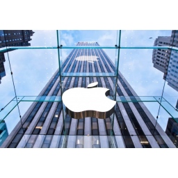 Osnivač Foxconna smatra da Apple treba da preseli proizvodnju iPhonea iz Kine
