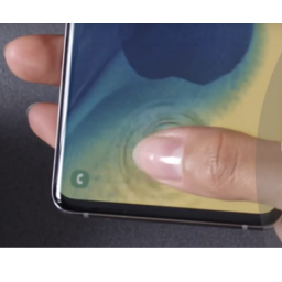 Posle prijave da silikonska futrola može da prevari čitač otiska prsta na Samsung Galaxy S10, kompanija najavila zakrpu
