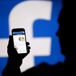 Facebook će zaposliti 1000 ljudi koji će proveravati oglase