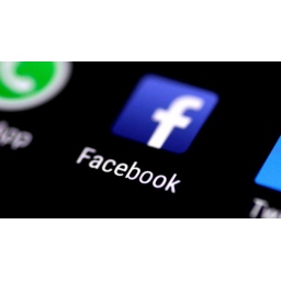 Facebook zabranio predinstalaciju njegovih aplikacija na Huawei telefonima