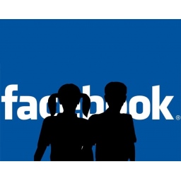Facebook će upozoravati roditelje pre nego što fotografije svoje dece podele javno