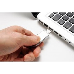 Šta biste uradili da nađete nečiji izgubljeni USB stik?