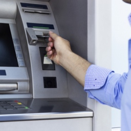 Novi ATM malver može da ''zarobi'' karticu u bankomatu