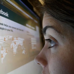Preterana upotreba Facebook-a dovodi do psihičkih poremaćaja kod mladih